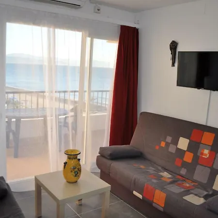 Apartment Front Beach